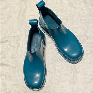 Bottega Veneta Stride Rubber Teal Ankle Slip-On Rubber Ankle Boots